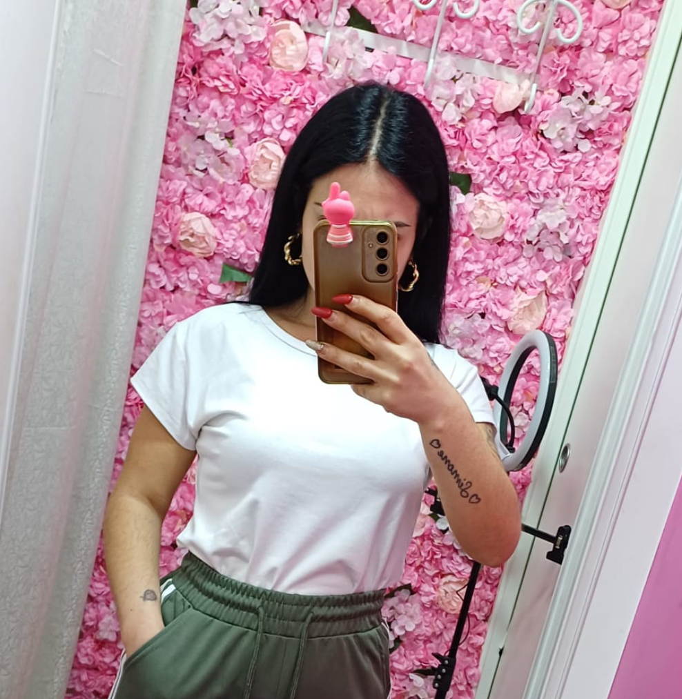 T shirt white